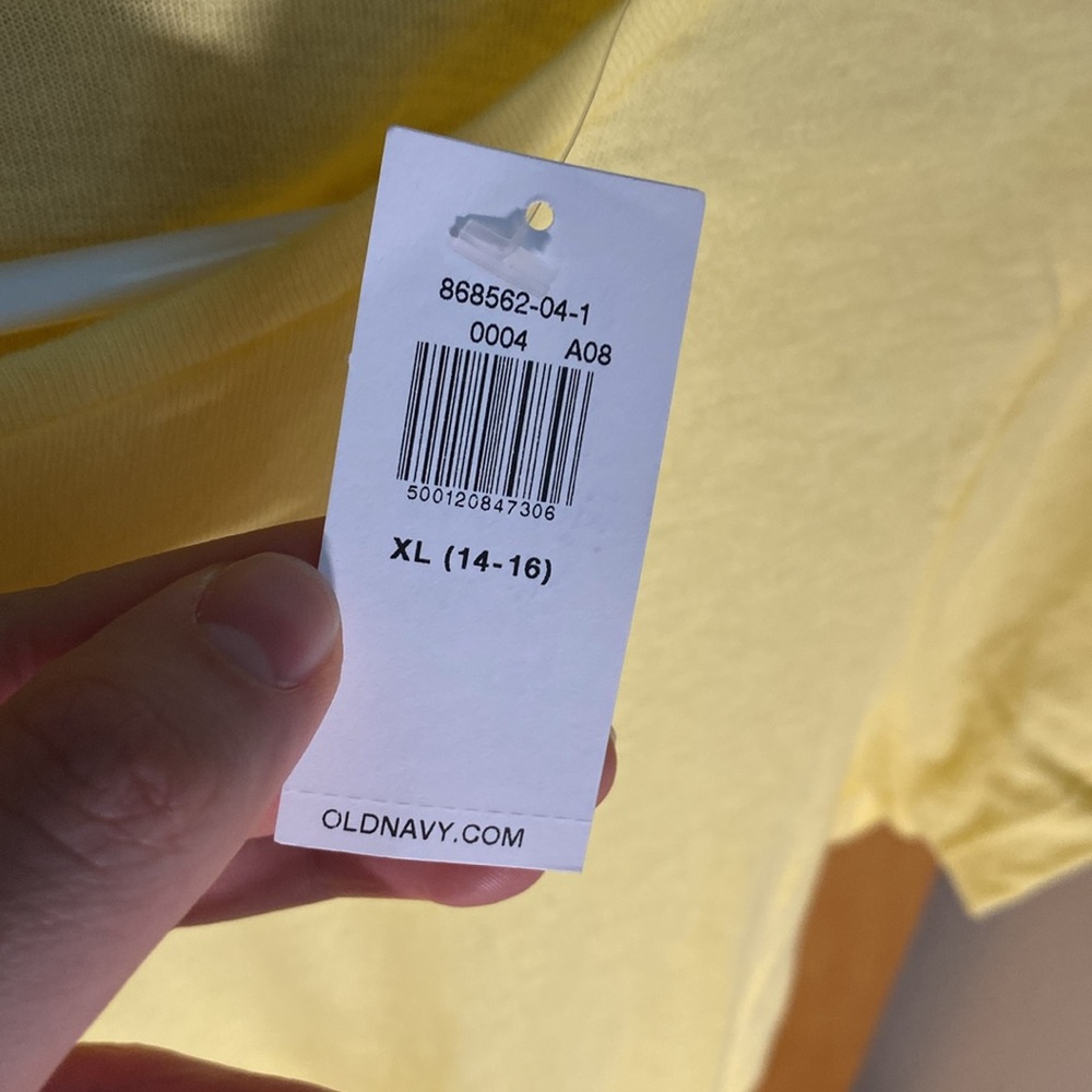 Beach yellow Old Navy tee shirt NWT - Picture 5 of 7
